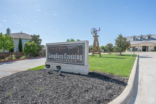 Building Photo - Longhorn Crossing Rental