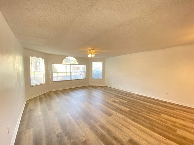 Photo - 2751 N Poinciana Blvd