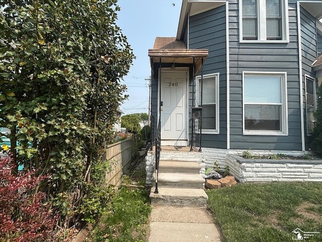Photo - 240 Ford Ave Townhome