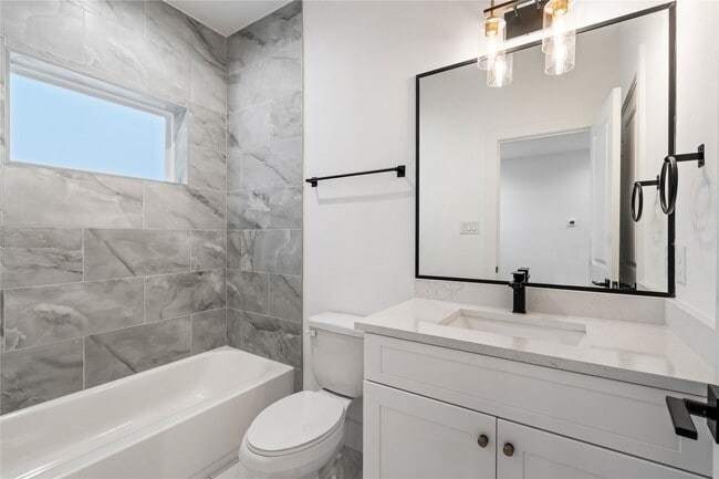 Photo - 4039 Buck St