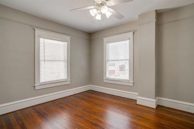 Photo - 1630 Mistletoe Blvd