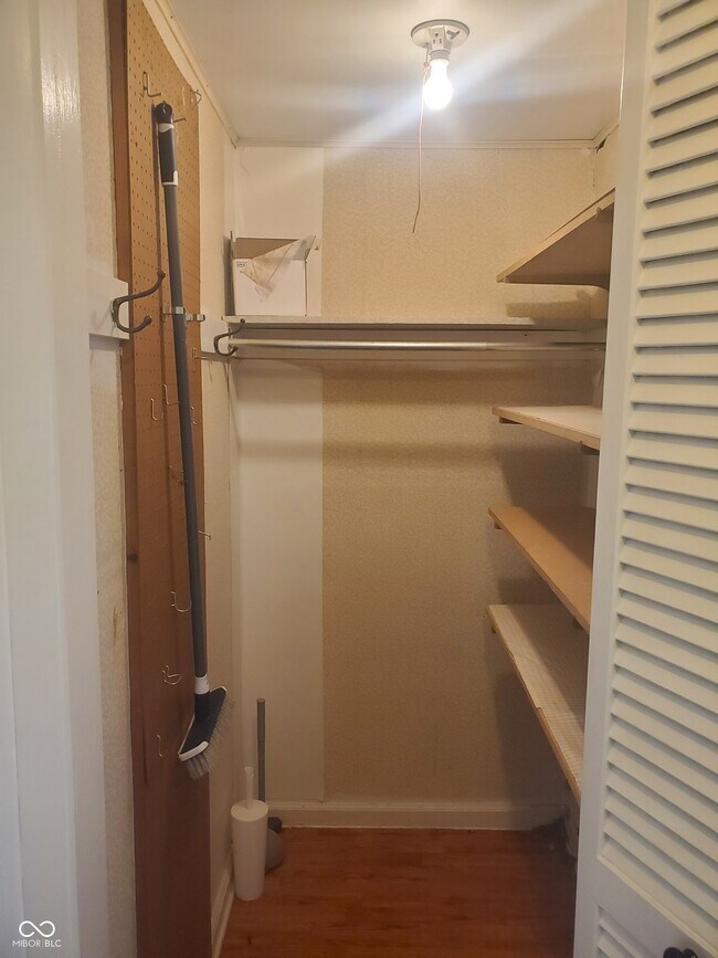 Photo - 1745 Beeler Ave