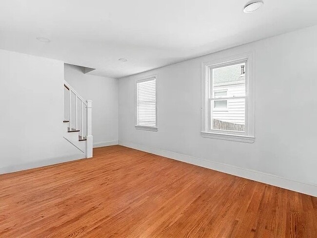 Photo - 85 Manistee St