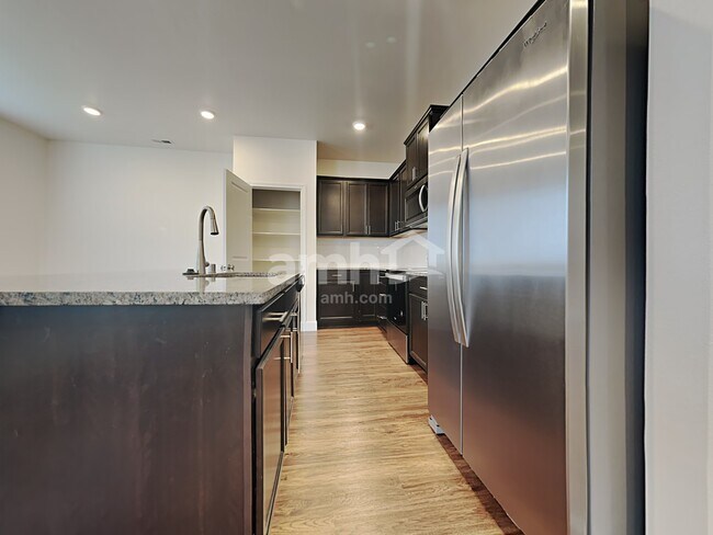 Photo - 9283 Shootingstar St SE