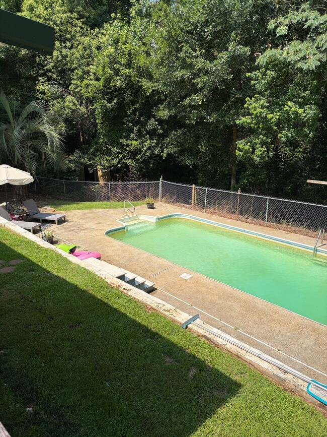 Photo - 207 S Franklin Dr