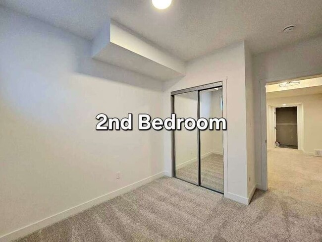 Photo - 4632-4177 177 Ave NW Unit Lower
