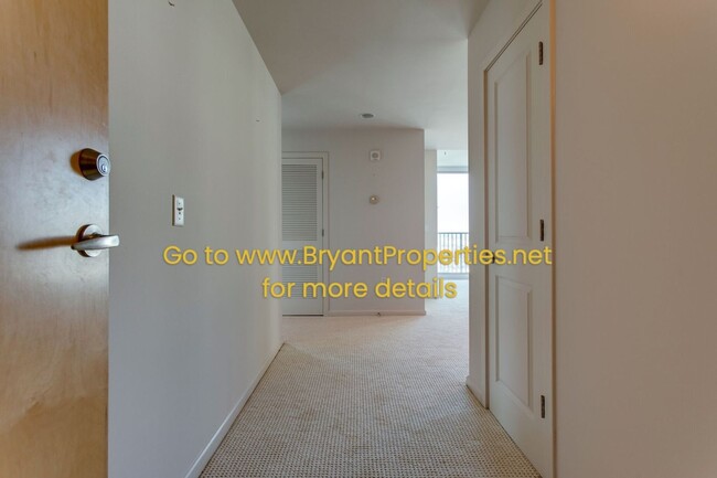 Photo - Nashville - Downtown 1-Bedroom Condo