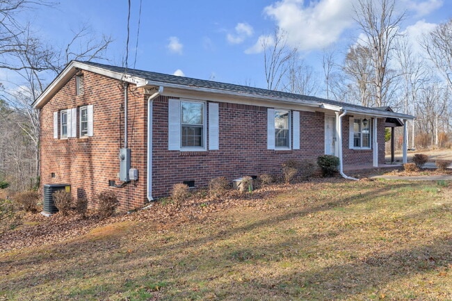 Photo - 107 Rosewood Cir