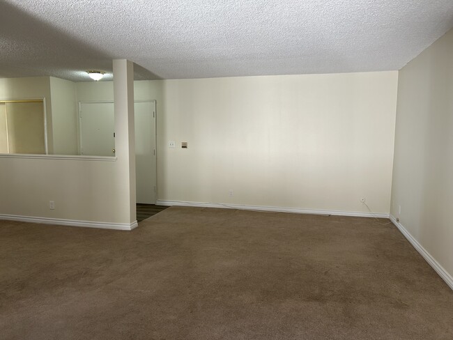 Photo - 5625 Sumner Way Condo Unit #311