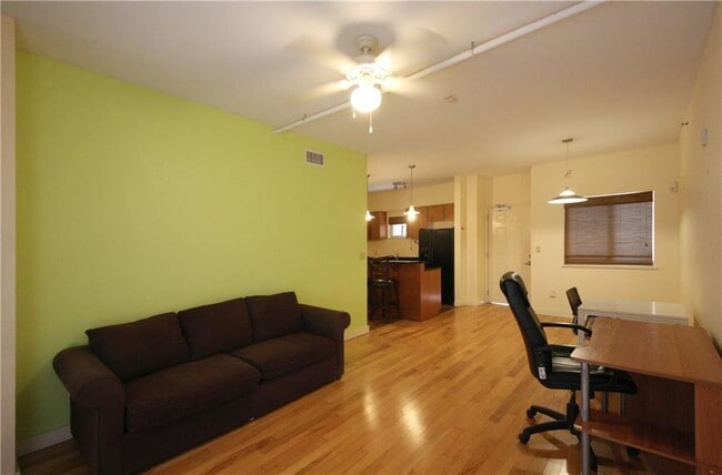 Photo - 711 W 26th St Unit 610