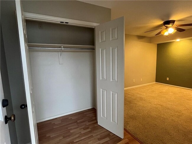 Photo - 806 W Tahlequah St Unit C