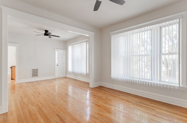 Photo - 1325 N Homan Ave Unit 2S