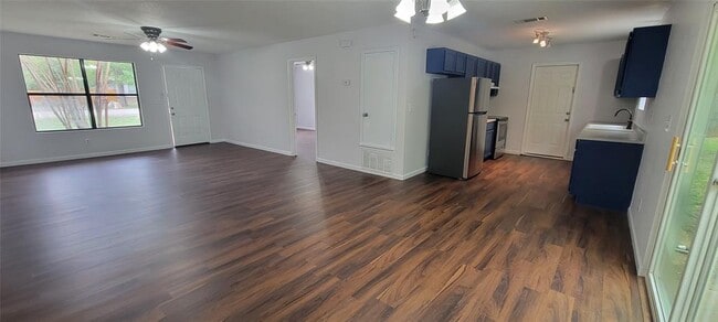 Photo - 386 Lamaloa Ln