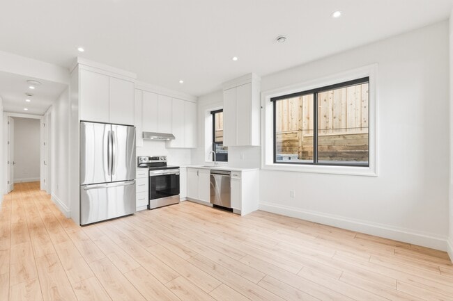 Photo - 16547-Suite-16528 28 Ave
