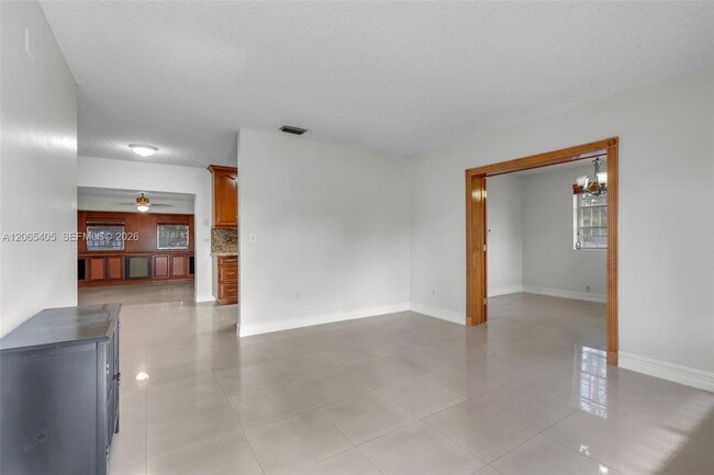 Photo - 5560 W 6th Ave