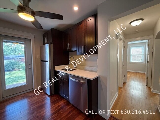 Photo - 837 7th Ave
