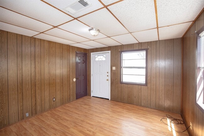 Photo - 1805 Oriole Dr