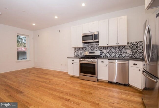 Building Photo - 614 W Norris St Rental