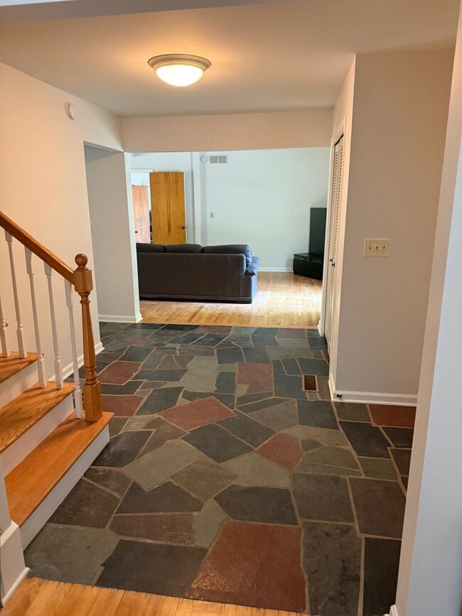 Photo - 3925 Waldenwood Dr