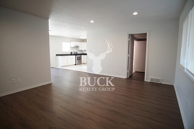 Photo - 1920 NE 52nd St