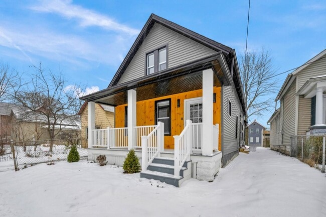 839 Starkweather Ave