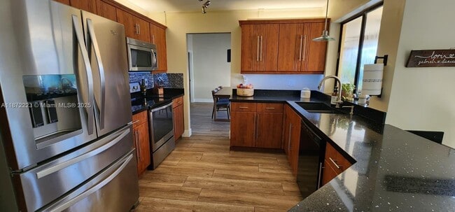 Photo - 15820 Sedgewyck Cir N