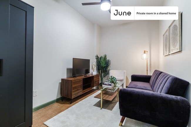 Room in Shared 3 bed/1 bath home in Chinatown