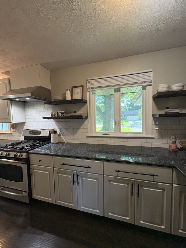 Photo - 1011 Pine Valley Dr