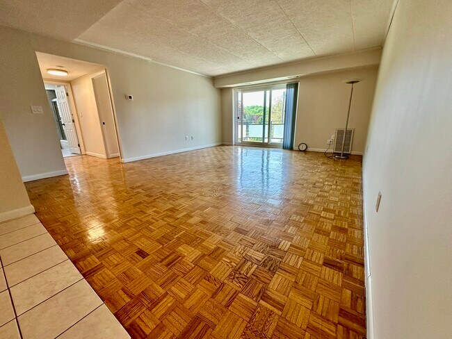 44 Broadlawn Park