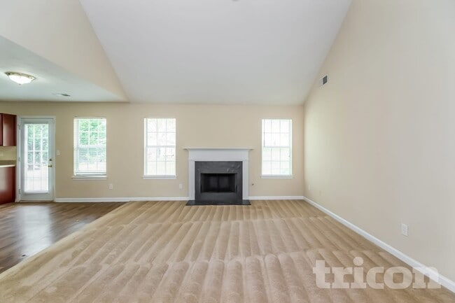 Photo - 25 Zebulon Pl