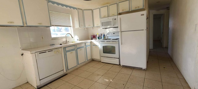 Photo - 8289 Pelican Rd