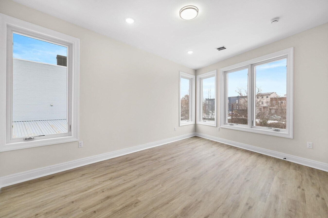 Photo - 67 Henry St Unit 2