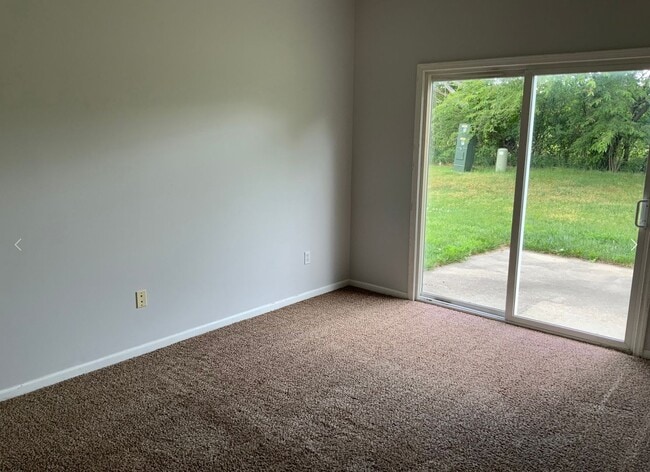 Photo - 115-115 Bradley Ct Unit 113