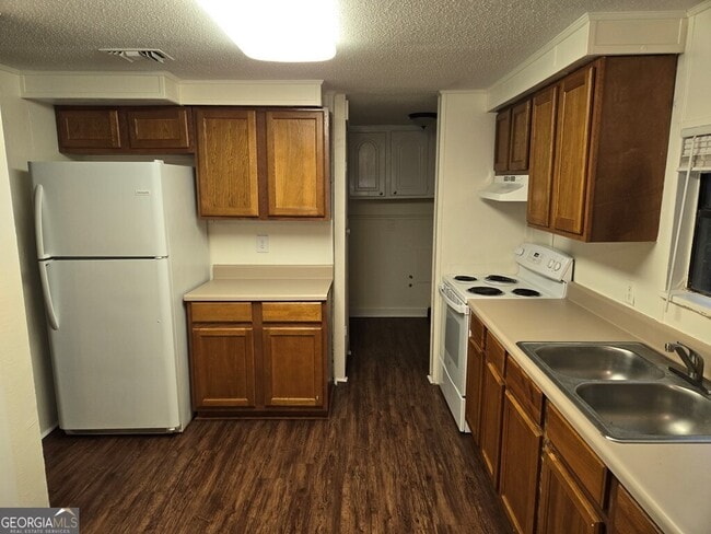 Building Photo - 443 Witherington Cir