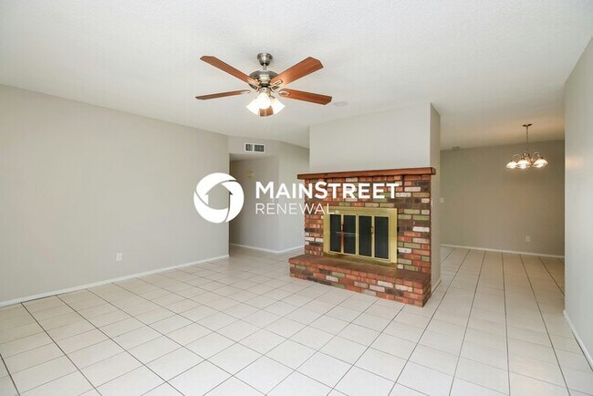 4 Bedroom Pet-Friendly Home in Apache Junction, AZ with Main Street Renewal