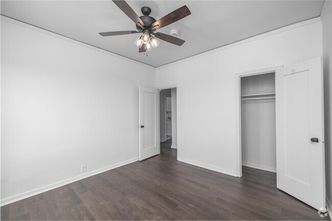 1BR, 1BA - 780SF - Bedroom - Astor Arms