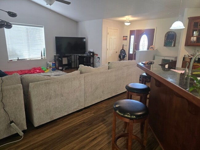 2037 SE Marlen Dr