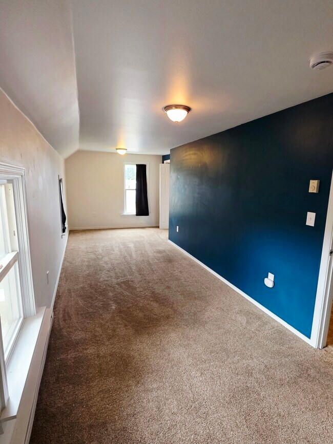 Photo - 208 W Main Ave