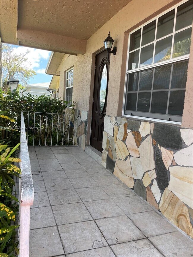 Photo - 5636 SW 40th St