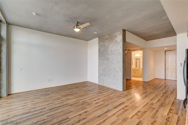 Photo - 353 E Bonneville Ave Unit 315