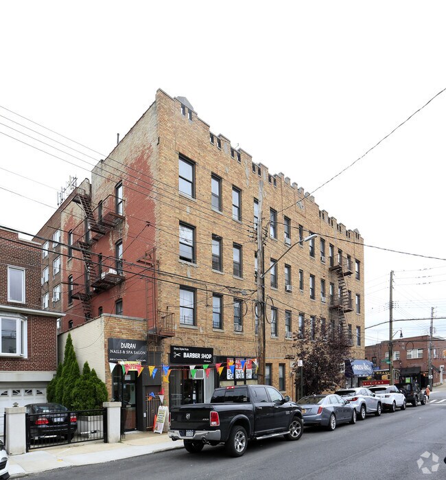 Photo - 1802 Lurting Ave