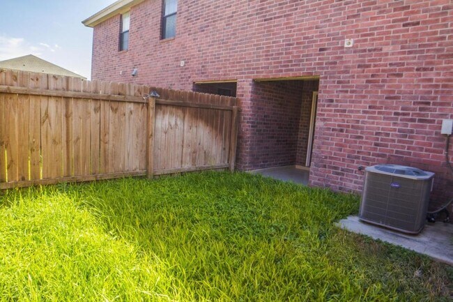 Photo - Shary Landing Apartments