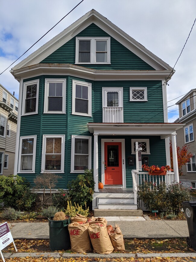 Photo - 19 Green St Unit 3