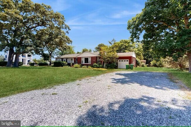 30839 Cedar Neck Rd