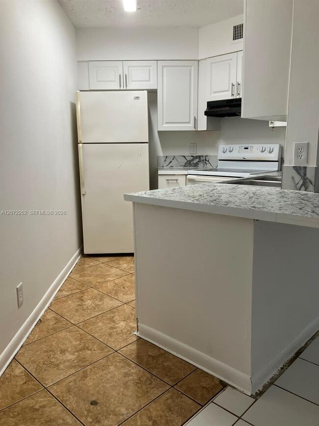 Photo - 213 Lake Pointe Dr Unit 112