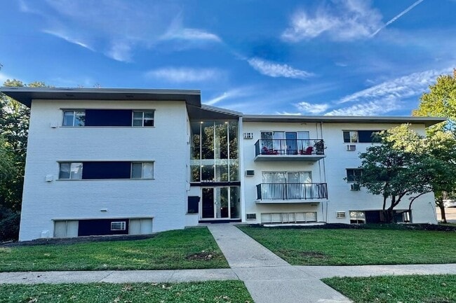 Building Photo - Grandin Park