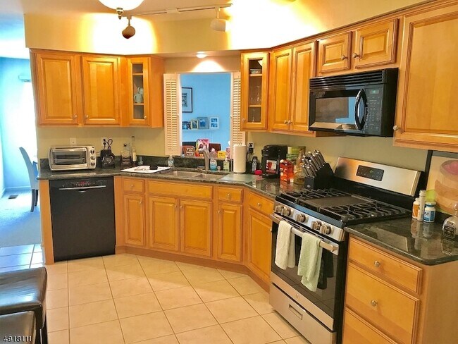 Photo - 21 Pilgrim Ct