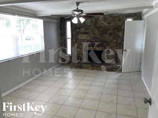Photo - 9242 82nd Way N