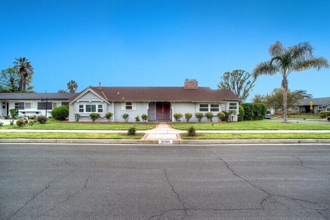 Photo - 16760 Tupper St