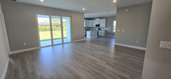 Photo - 307 Mendoza St